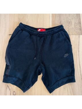 Nike Black Athletic Gym Shorts With Drawstring Size Medium